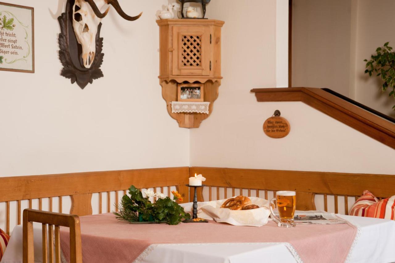 Hubertushof Fromwald Hotel Und Gasthof Bad Fischau Εξωτερικό φωτογραφία